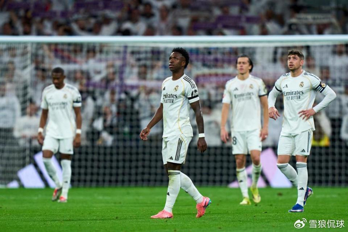 星空体育官网-情绪低落！皇马主场爆冷输球后更衣室气氛沉重 自认只剩欧冠可争|赫塔菲|本菲卡足球俱乐部|皇家马德里|巴塞罗那|比赛_新浪体育_新浪新闻